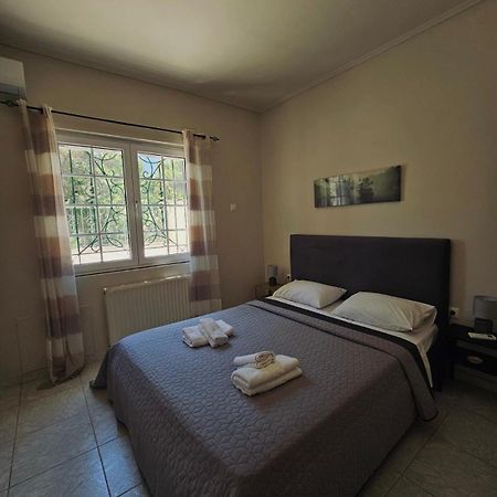 Ferienwohnung One Artemis Near The Sea And The Airport Exterior foto